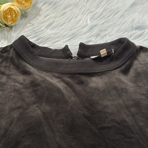 TUCKERNUCK Black Velour Jojo Top sz XL - Picture 3 of 11